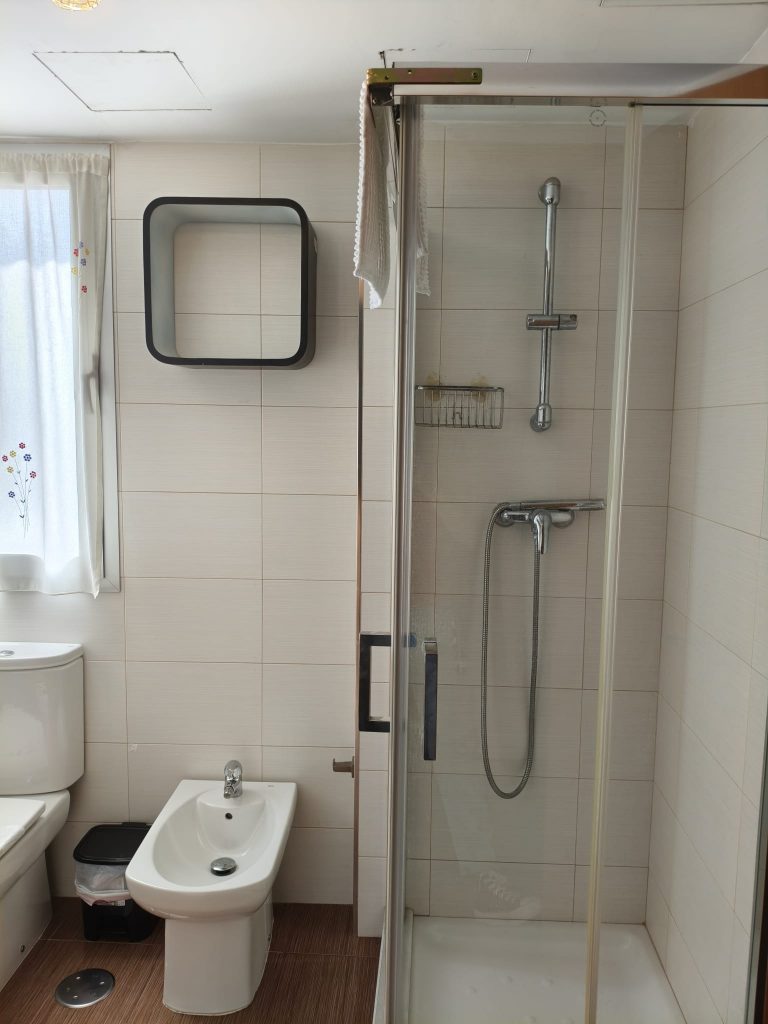 WhatsApp Image 2025-10-21 at 10.53.10 (1)