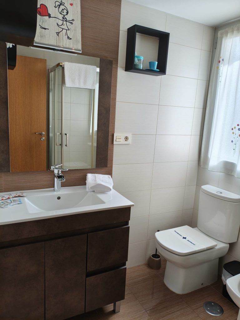 WhatsApp Image 2025-10-21 at 10.53.10 (2)