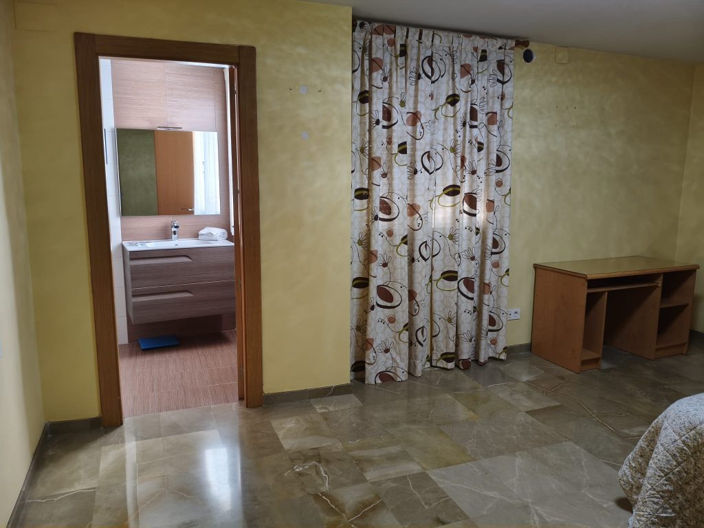 WhatsApp Image 2025-10-21 at 10.53.10 (5)