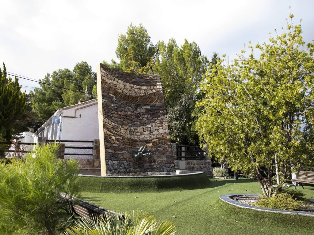 f764e016-c3da-4f9d-87a0-60626edccaea